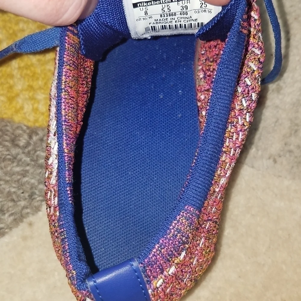 Nike Knit Tennis Shoes Sneakers 8